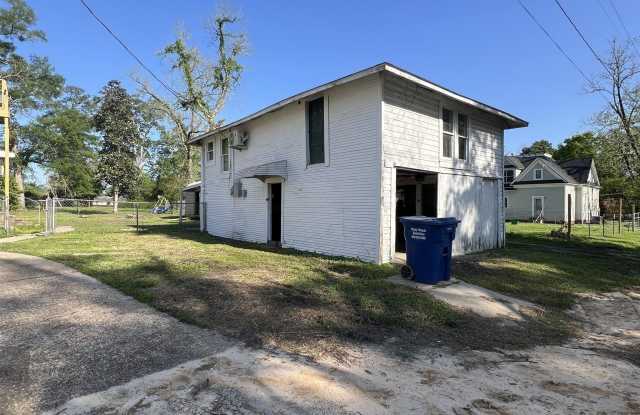 305B W Main St photos photos