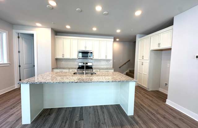 3027 Howell Dr - 3027 Howell Alley, Allegheny County, PA 15017