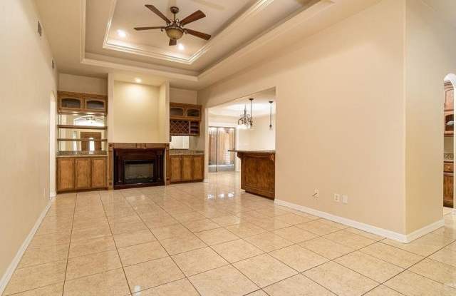919 Hill Country Road Gallery 2