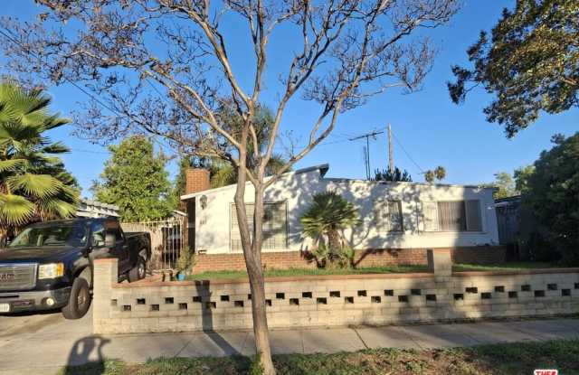 657 Wolfskill St - 657 Wolfskill Street, San Fernando, CA 91340