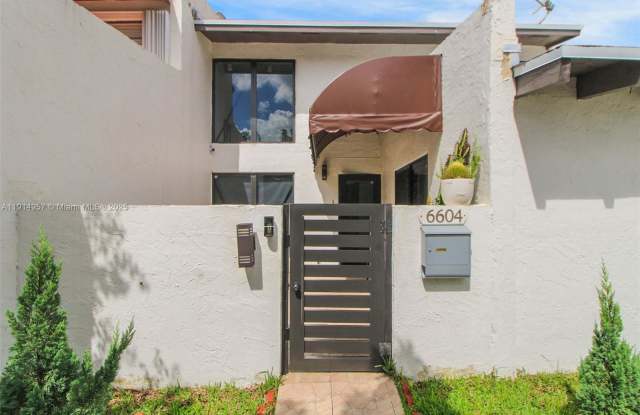 6604 Southwest 113th Avenue photos photos