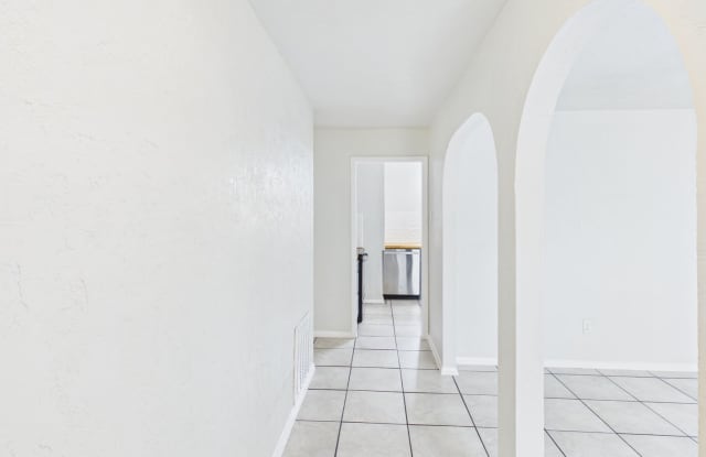 4604 SE Mieling Drive Gallery 4