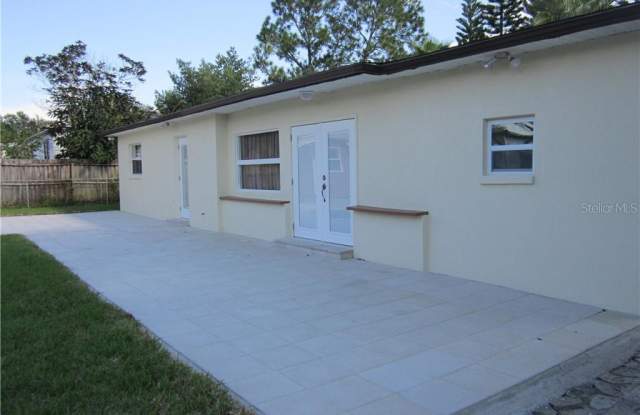 4955 16TH AVENUE N Gallery 2