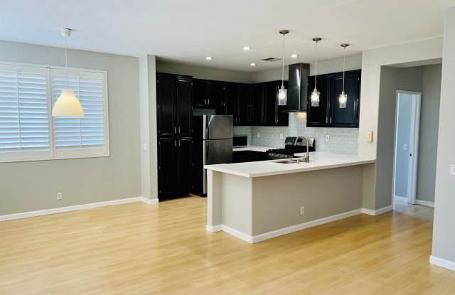1240 Lemon Court Gallery 2