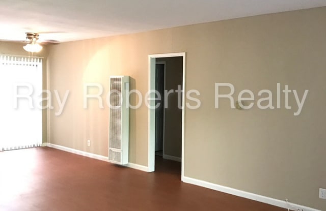 3771 GREEN ST - 3771 Green Ave, Los Alamitos, CA 90720