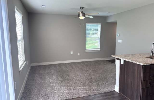 3 Bed | 2.5 Bath | 1 Car Garage Townhome Grain Valley, MO Gallery 4