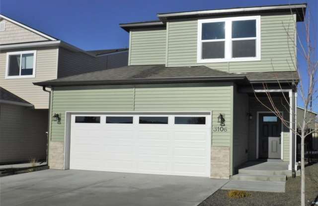 Beautiful and spacious 4 bed 2.5 bath home in Sovi Sub just off Eagle and Victory photos photos