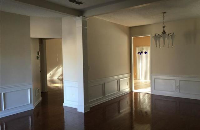 655 Alstonefield Drive Gallery 3