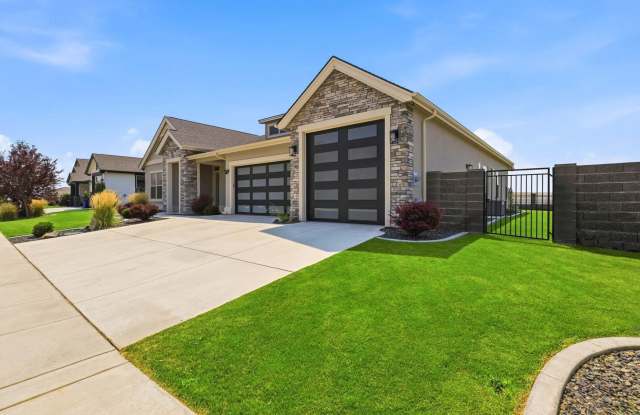 2319 Skyview Gallery 3