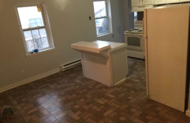 800 N Broadway St Apt 2 Gallery 3