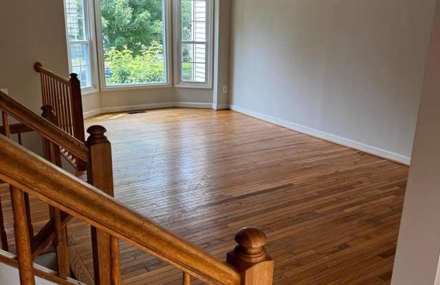3706 FARMLAND Drive Gallery 2