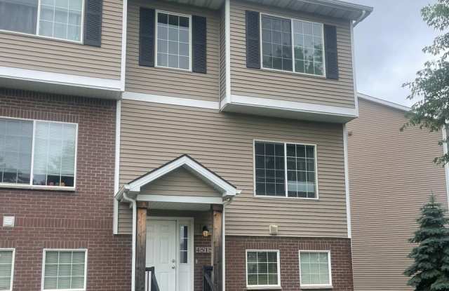 3 Bedroom Townhome in Ankeny Available July 19th, 2026! photos photos