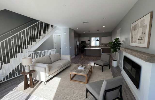 5646 Hazeltine Avenue Gallery 1