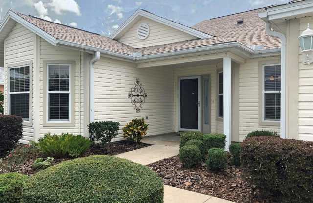 1233 OAK FOREST Drive Gallery 4
