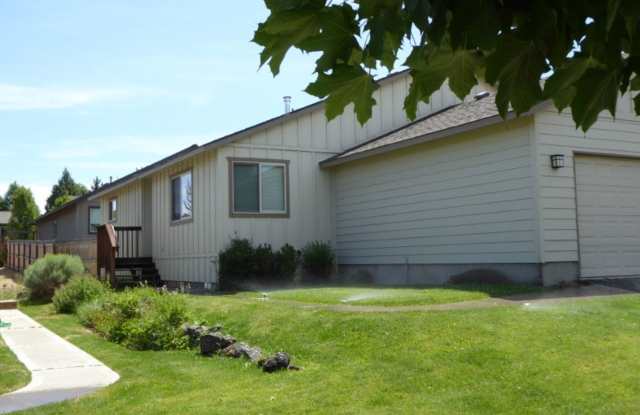 886 NE Hidden Valley Drive #1, Bend, OR 97701 photos photos