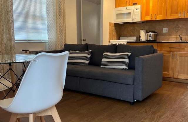 740 Michigan Ave photos photos