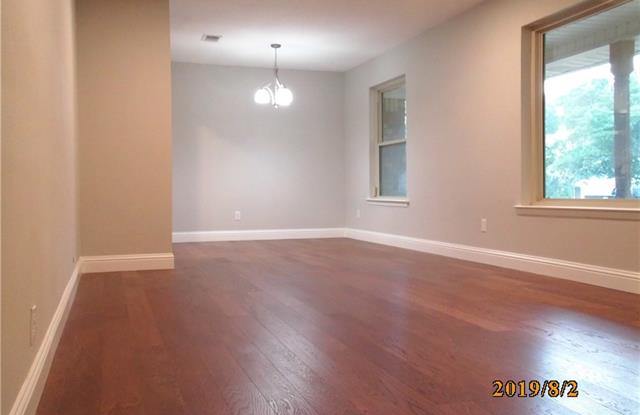 1417 Foothill Drive Gallery 2