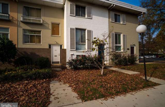 851 3RD STREET SW - 851 3rd Street Southwest, Washington, DC 20024