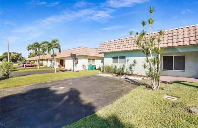 7831 NW 71ST Court Gallery 3