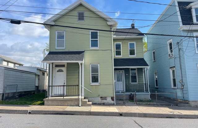 Nicely Renovated 3 bedroom, 1.5 Bathroom in Middletown! - 249 Wilson Street, Middletown, PA 17057 Nicely Renovated 3 bedroom, 1.5 Bathroom in Middletown! - 249 Wilson Street, Middletown, PA 17057