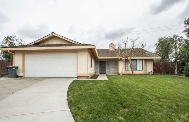 Coming Soon!! Cozy 3-Bedroom, 2-Bath Home in Modesto photos photos