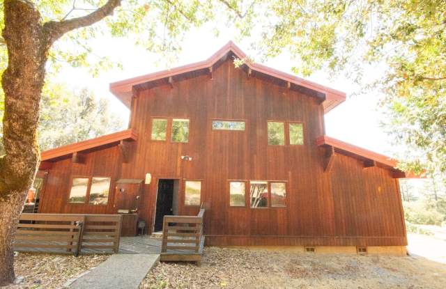 Charming Lindal Cedar Home on 10 Acres - 7770 Stephanie Lane, El Dorado County, CA 95684