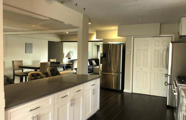 2500 South Valley Highway Gallery 3