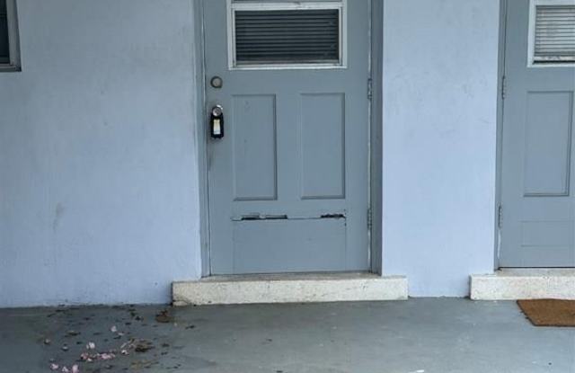 1830 Sherman St Gallery 4