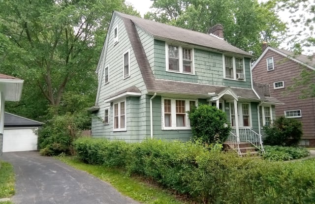 967 Montford Road - 967 Montford Road, Cleveland Heights, OH 44121