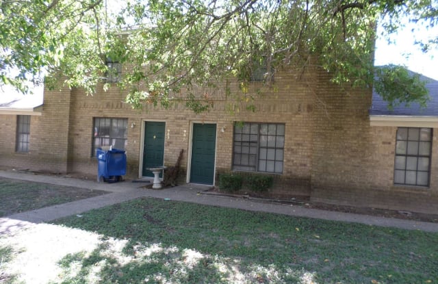 905 Lancelot Circle - 905 Lancelot Cir, Hewitt, TX 76643