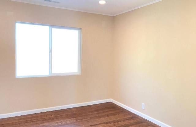1324 Camellia Dr, East Palo Alto, CA 94303 Gallery 2