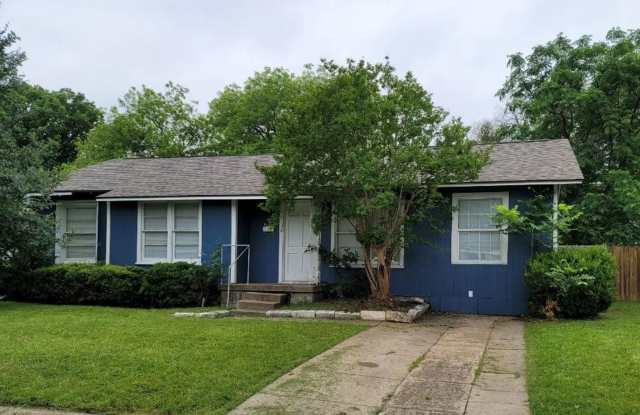 3 BEDROOM, EASY COMMUTE photos photos