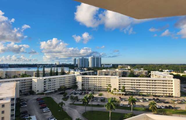 18041 Biscayne Boulevard Gallery 2