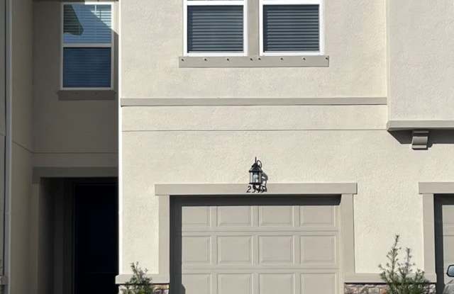 Beautiful 3 bedroom, 2.5 bathroom, 1 car garage townhouse for rent in Lutz! photos photos