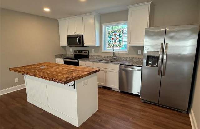 5915 Maiden Lane Gallery 3