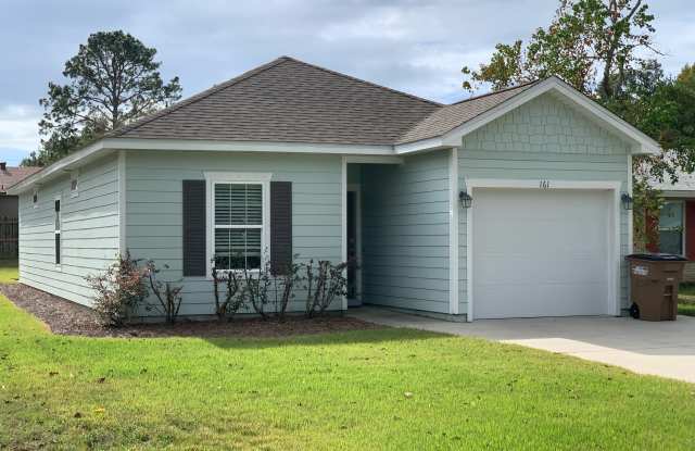 161 Escanaba Ave photos photos