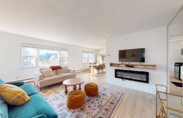 121 3Rd St photos photos