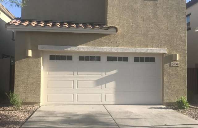 3739 E TRINITY Lane Gallery 2