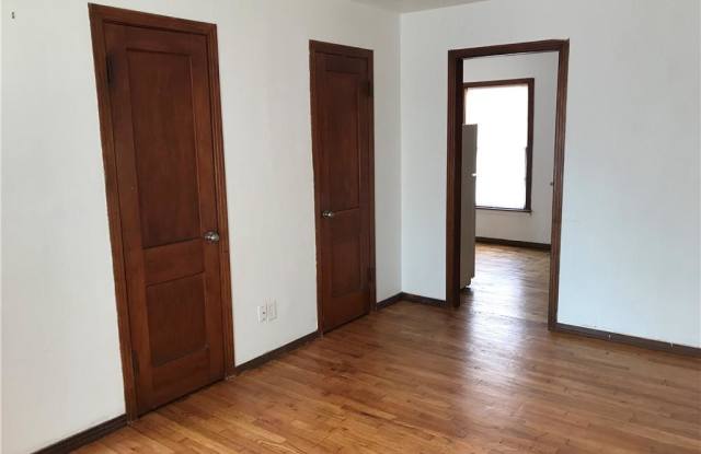 1209 N Blackwelder Avenue Gallery 2