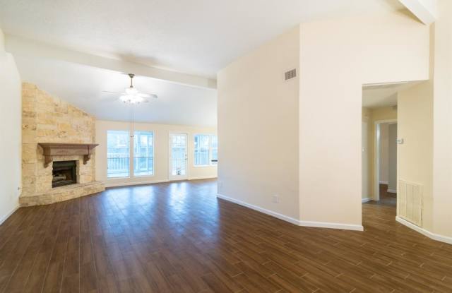 5118 Village Springs Drive Gallery 2