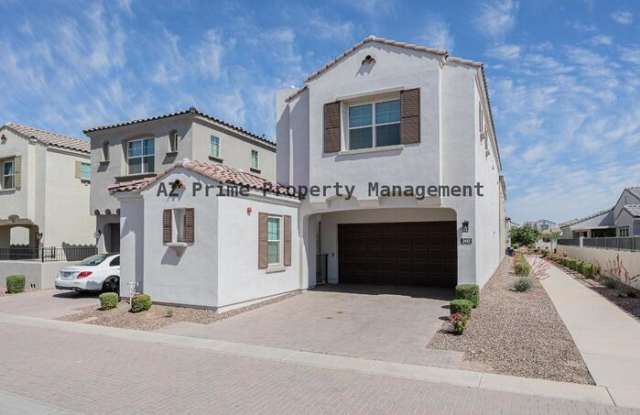 2442 East Lark Street photos photos