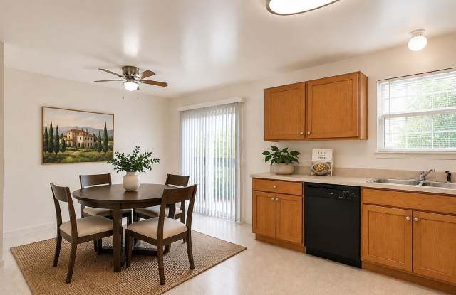 Greenbriar Estates Townhomes Gallery 3