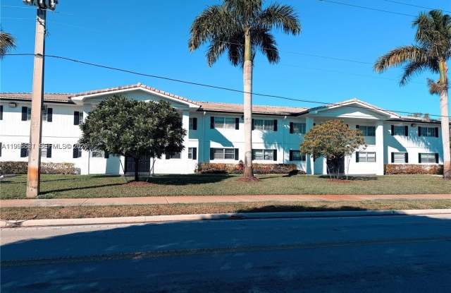 4280 Woodside Dr photos photos