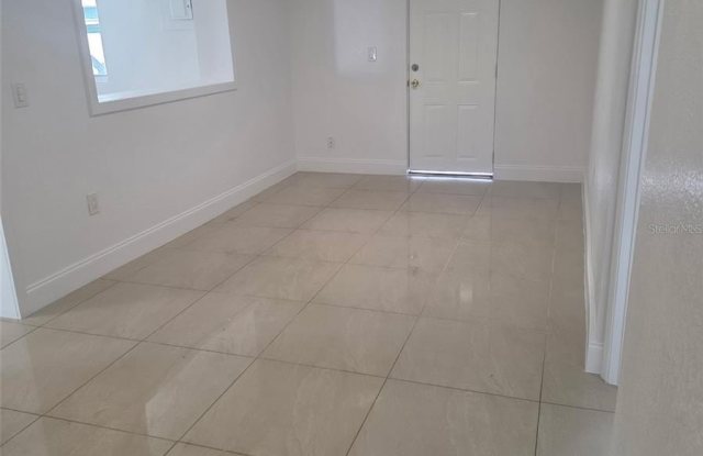 5930 ALLIGATOR LAKE Shore W Gallery 3