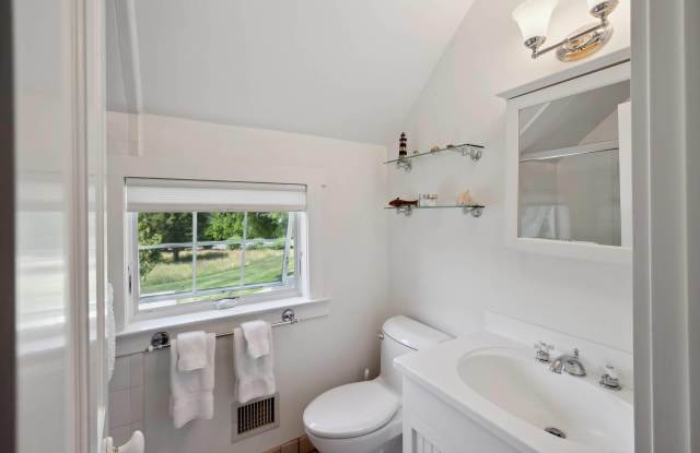 43 Greenleaf Lane photos photos
