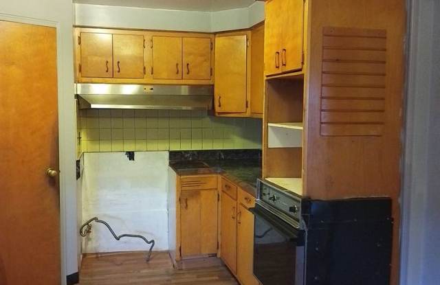 Charming 3BR  apartment 1st floor in Buffalo,-142155 Gallery 4