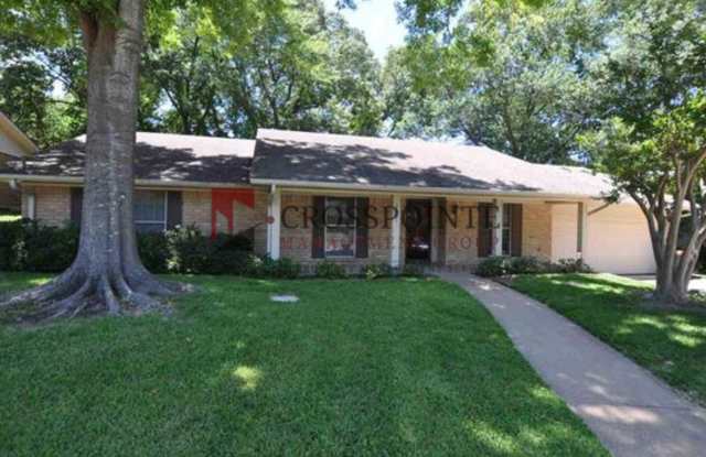 Wonderful updated home near UT Tyler, Available! photos photos