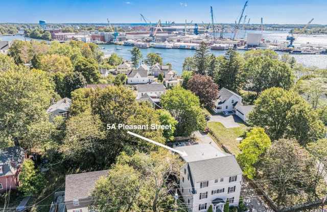 5 Pleasant Street photos photos