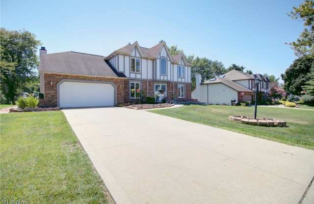 17639 Lexington Lane Gallery 2