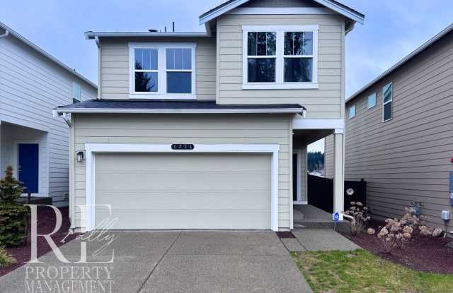 Light-Filled Newer Bremerton Home with Loft, Fenced Yard  2-Car Garage photos photos